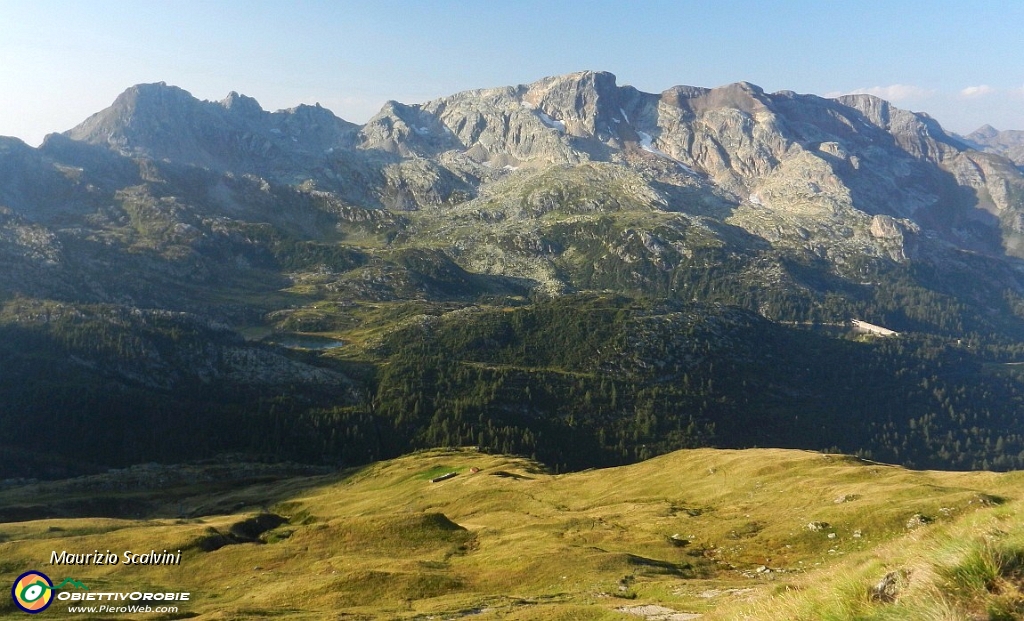 10 Vista sul gruppo del Cabianca.JPG